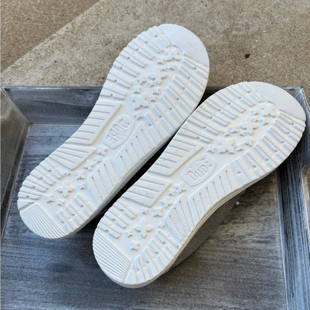 Hey Dude! NWOT Glitter Women’s Wendy Metallic Casual Shoe in Charcoal Size 10 - Picture 11 of 11